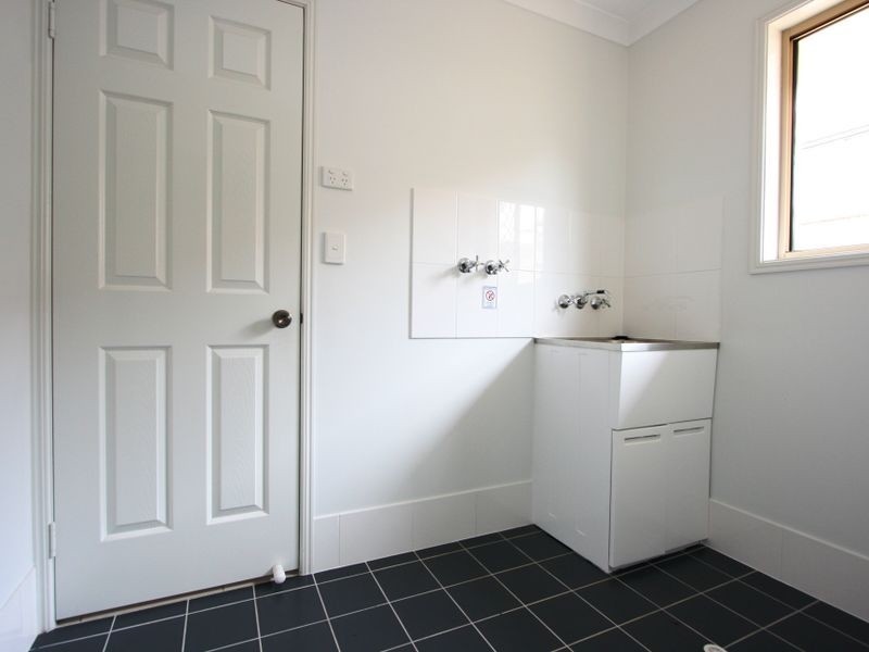 45 Degas Street, Forest Lake QLD 4078