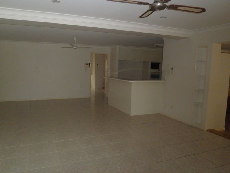 60 Renoir Crescent, Forest Lake QLD 4078