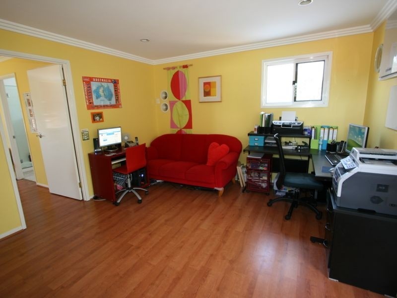 25 Chapple Place, Forest Lake QLD 4078