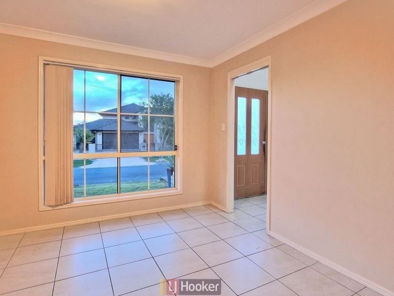 49 White Cedar Circuit, Stretton QLD 4116
