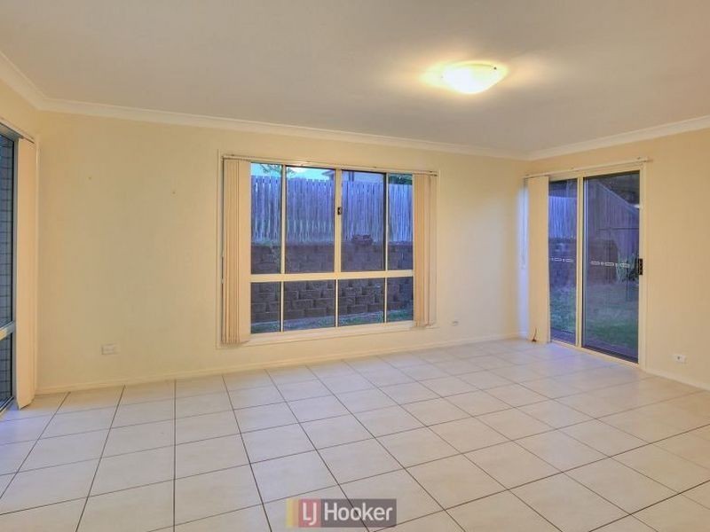 49 White Cedar Circuit, Stretton QLD 4116
