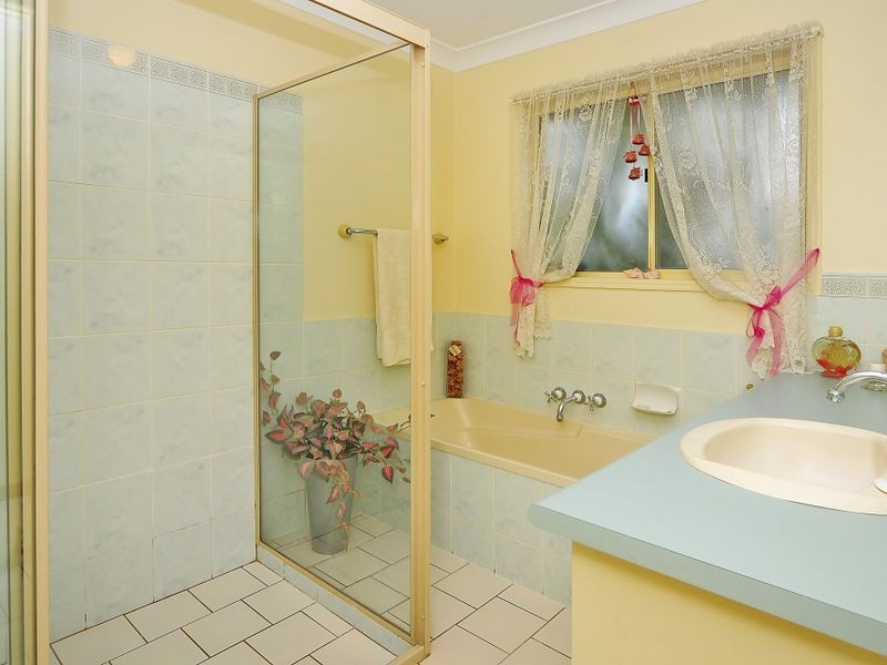 210 Rudyard Street, Forest Lake QLD 4078