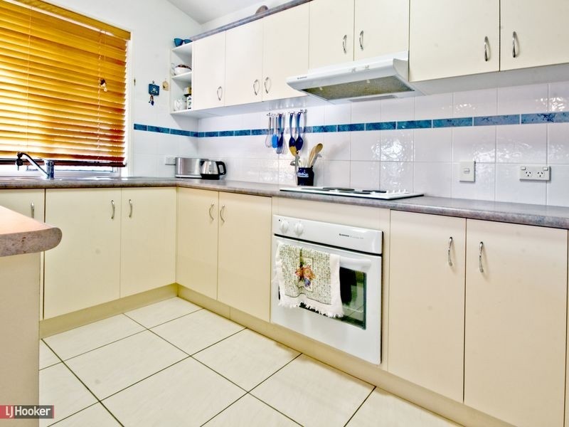 1 Cotton Close, Forest Lake QLD 4078