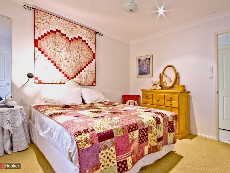 1 Cotton Close, Forest Lake QLD 4078