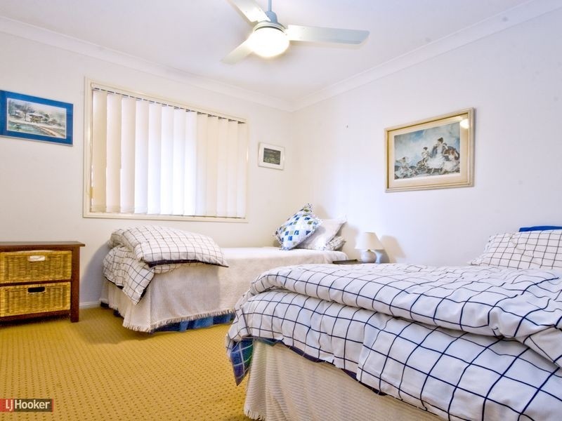 1 Cotton Close, Forest Lake QLD 4078