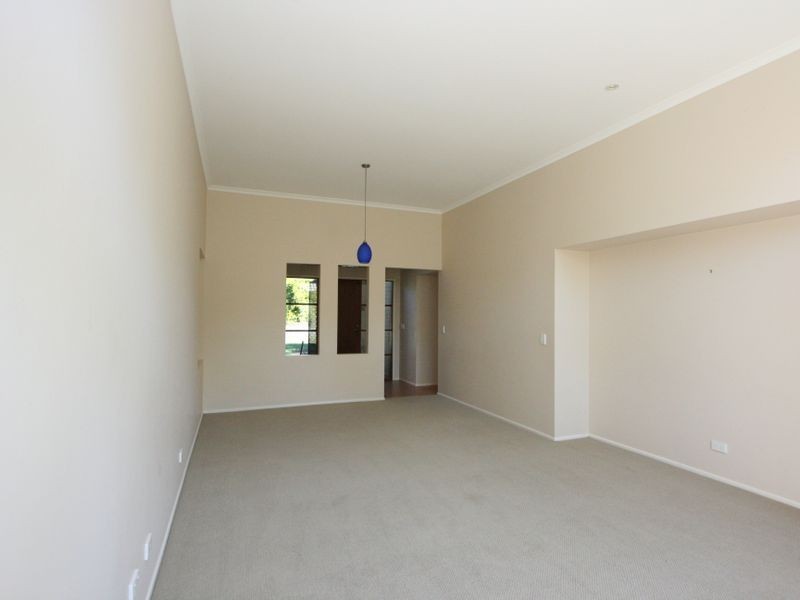 11 Kirribilli Place, Forest Lake QLD 4078