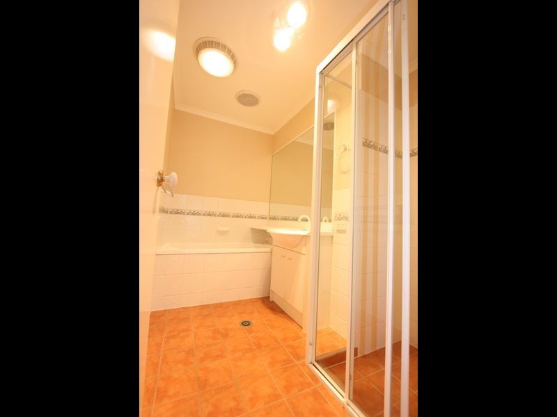 11 Kirribilli Place, Forest Lake QLD 4078