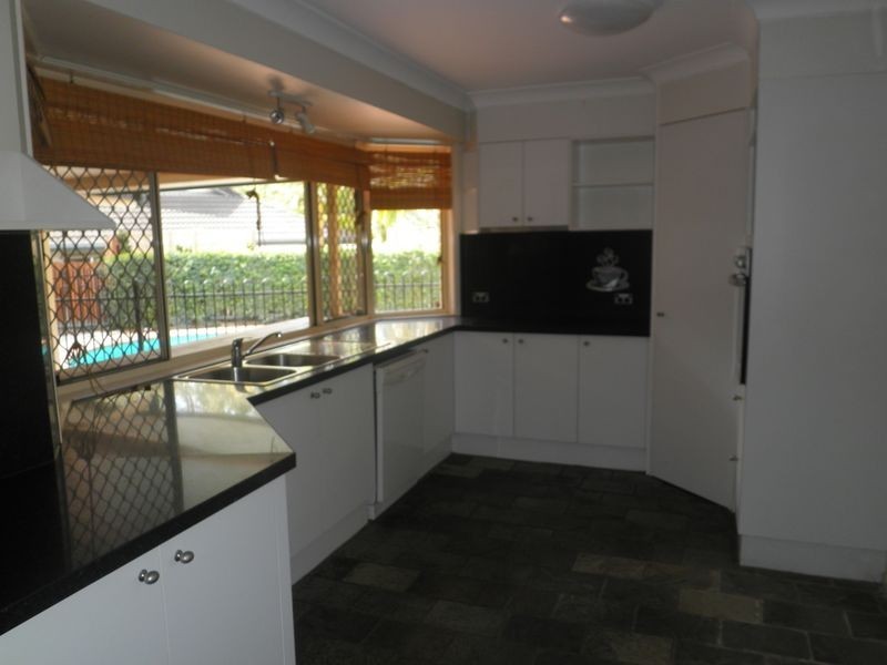 19 Elderslie Place, Forest Lake QLD 4078