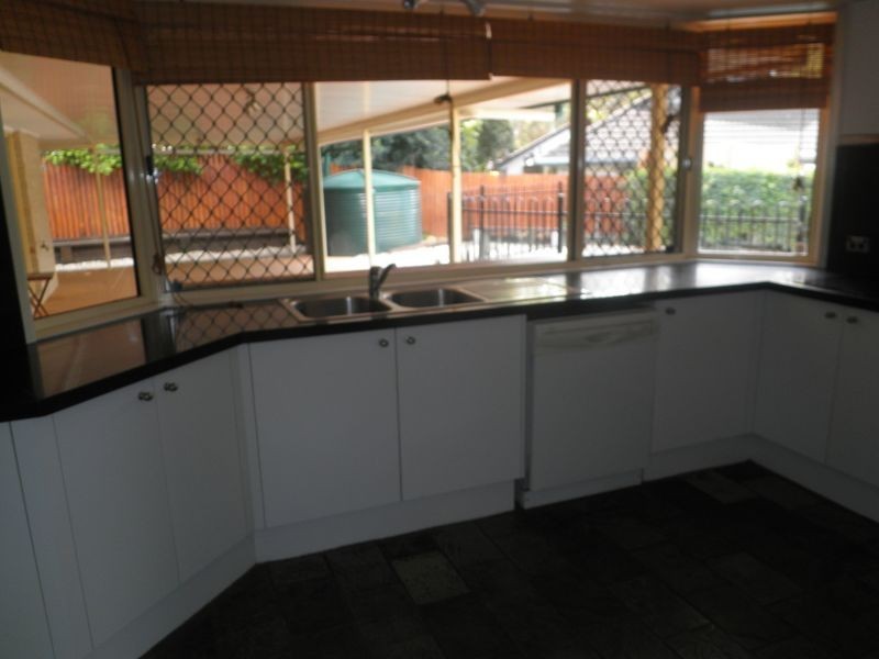 19 Elderslie Place, Forest Lake QLD 4078