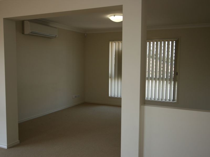 43 Parkwood Drive, Heathwood QLD 4110