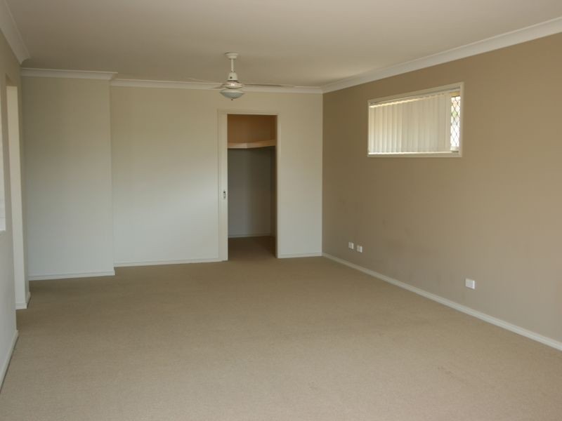 43 Parkwood Drive, Heathwood QLD 4110