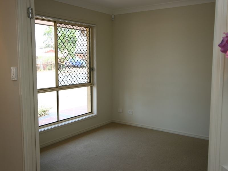 43 Parkwood Drive, Heathwood QLD 4110