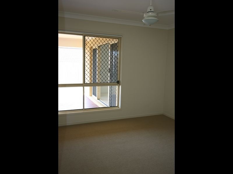 43 Parkwood Drive, Heathwood QLD 4110