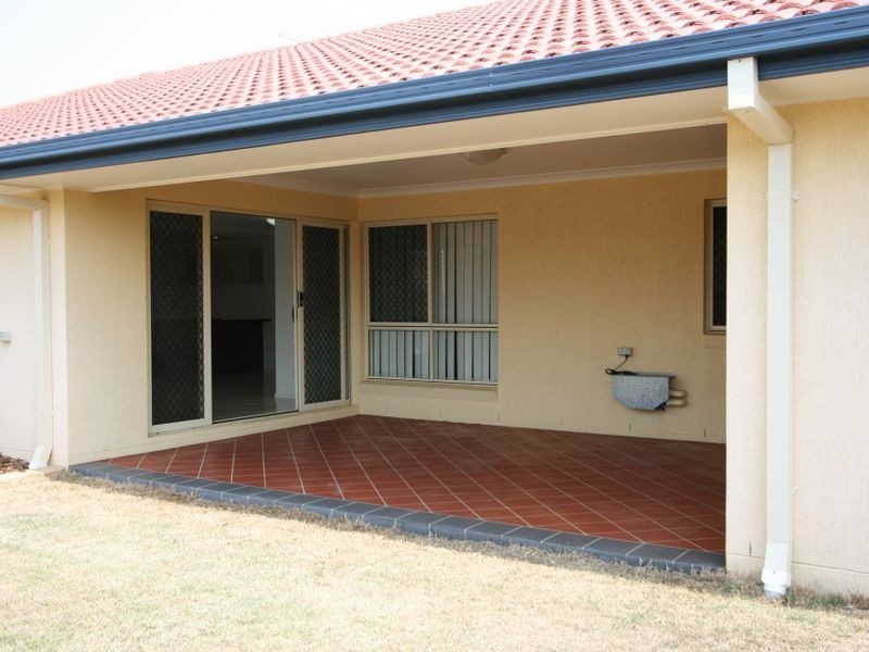 43 Parkwood Drive, Heathwood QLD 4110