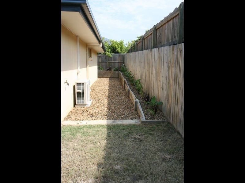 43 Parkwood Drive, Heathwood QLD 4110