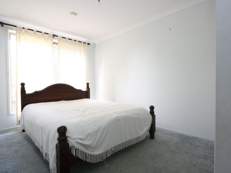 2 Baxter Crescent, Forest Lake QLD 4078