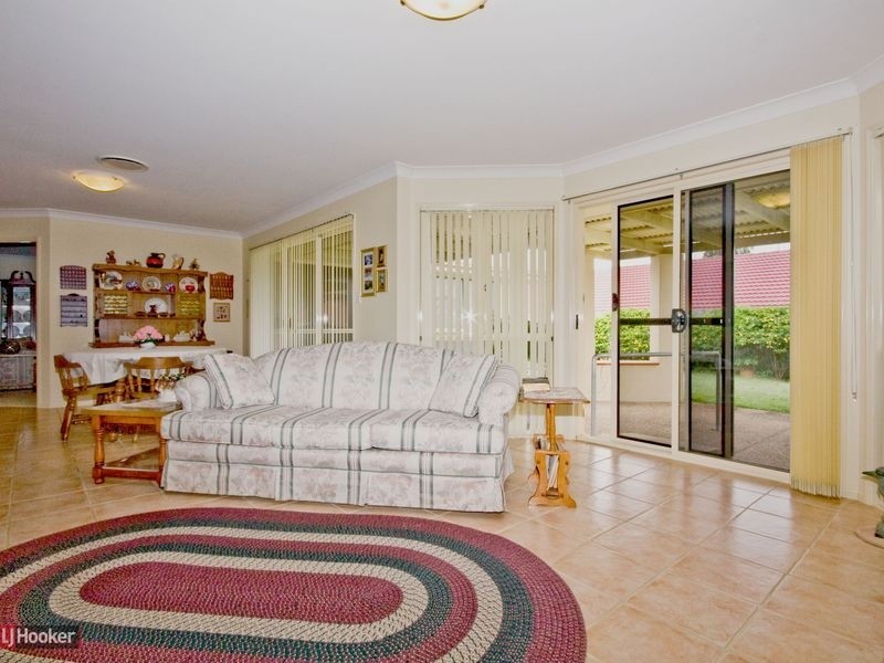 10 Ascot Avenue, Forest Lake QLD 4078