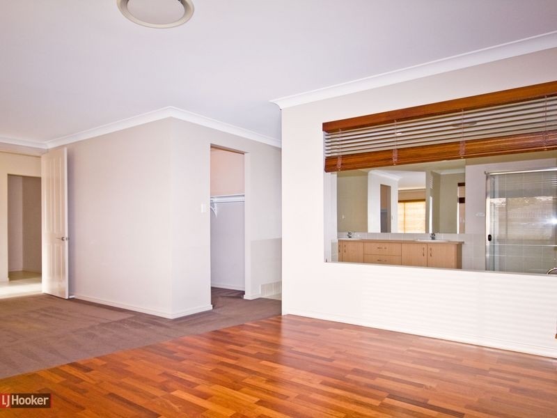 4 Grampians Close, Forest Lake QLD 4078