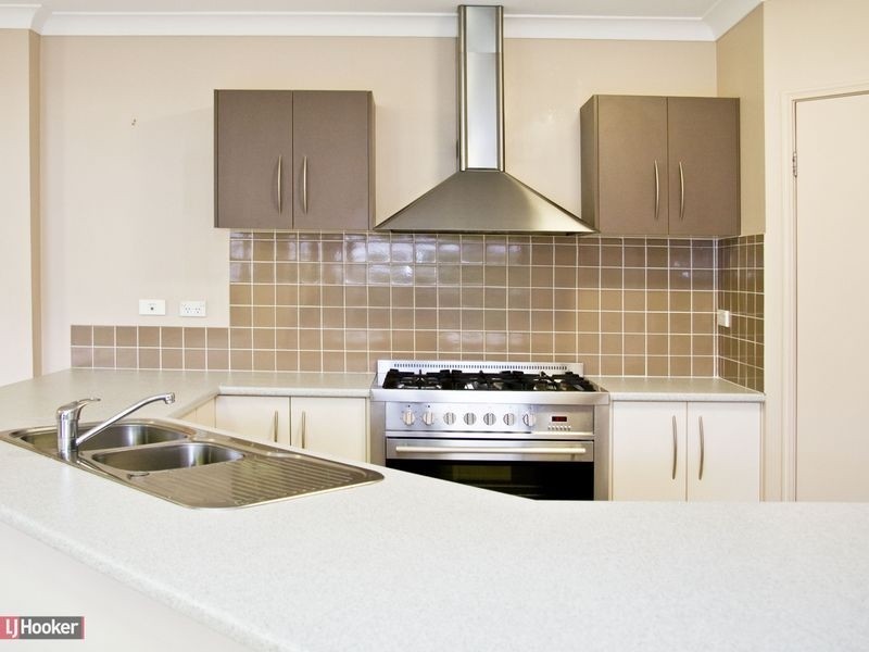 4 Grampians Close, Forest Lake QLD 4078