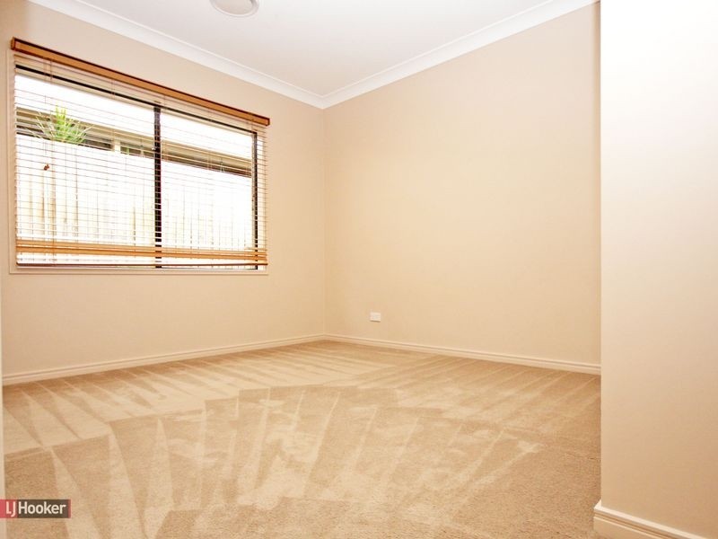 4 Grampians Close, Forest Lake QLD 4078