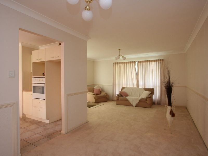4 Tasman Place, Forest Lake QLD 4078