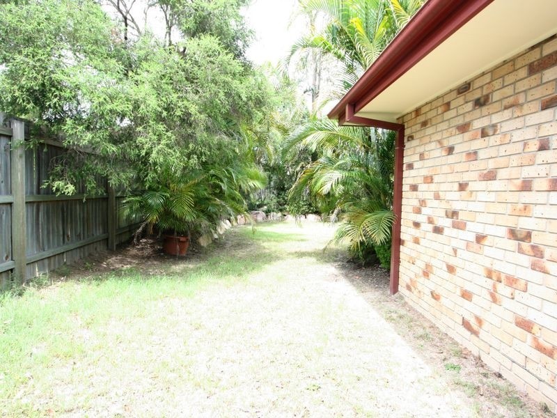 4 Tasman Place, Forest Lake QLD 4078