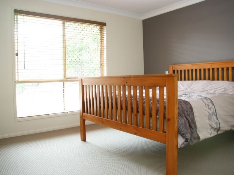 17 Oxley Place, Forest Lake QLD 4078