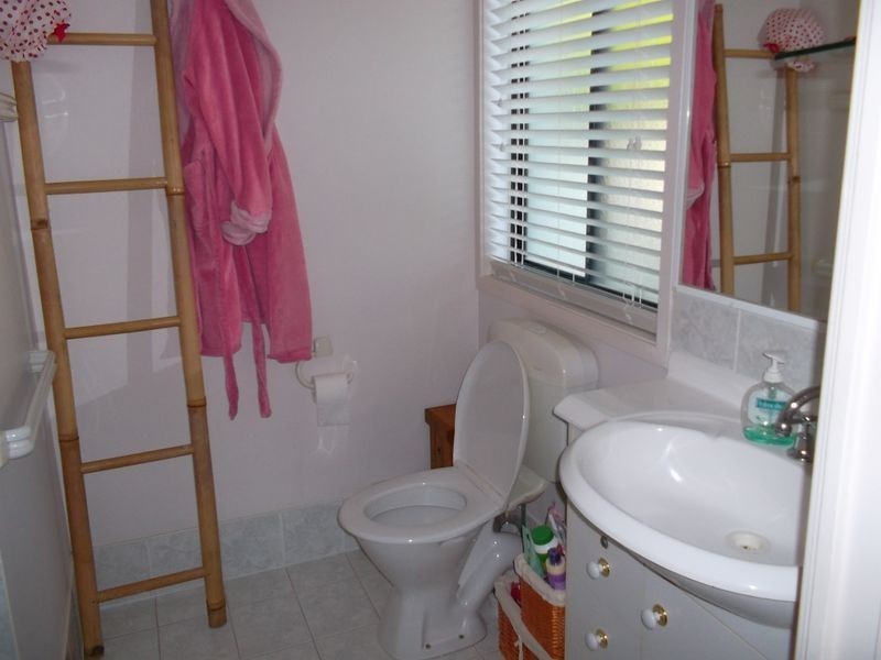 8 Sorrento, Forest Lake QLD 4078