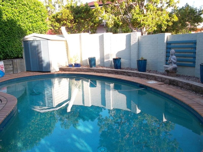 8 Sorrento, Forest Lake QLD 4078