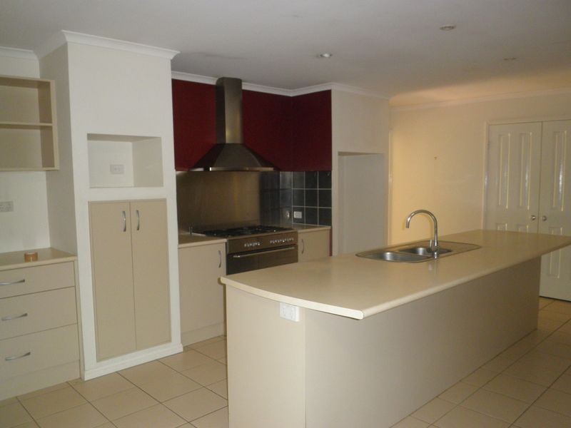 123 Jubilee Avenue, Forest Lake QLD 4078