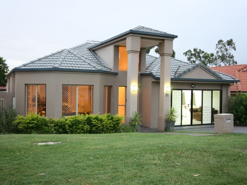 18 Balmoral Place, Forest Lake QLD 4078