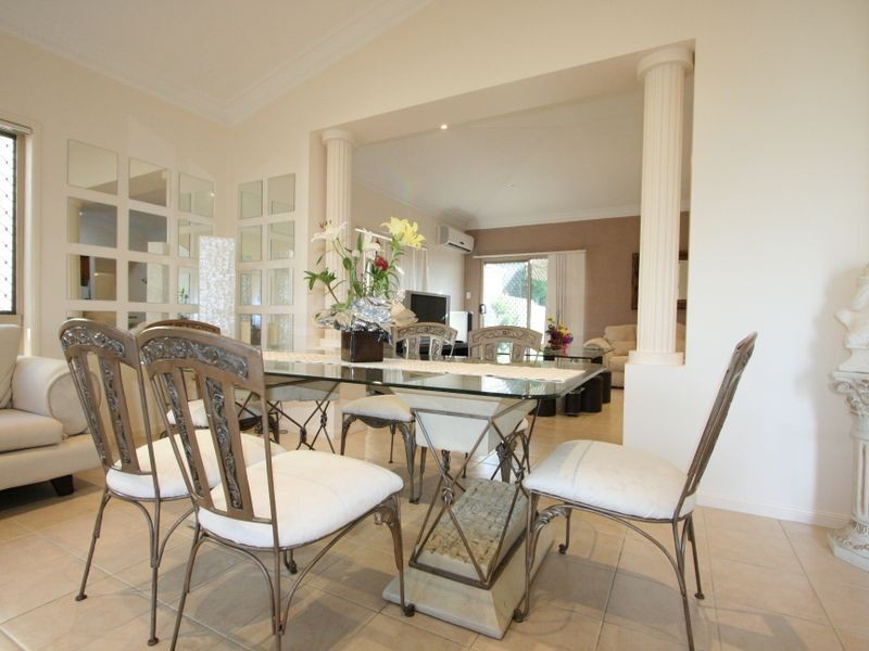 18 Balmoral Place, Forest Lake QLD 4078