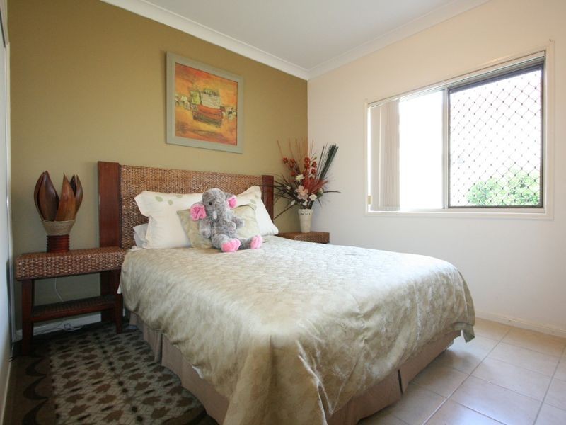 18 Balmoral Place, Forest Lake QLD 4078