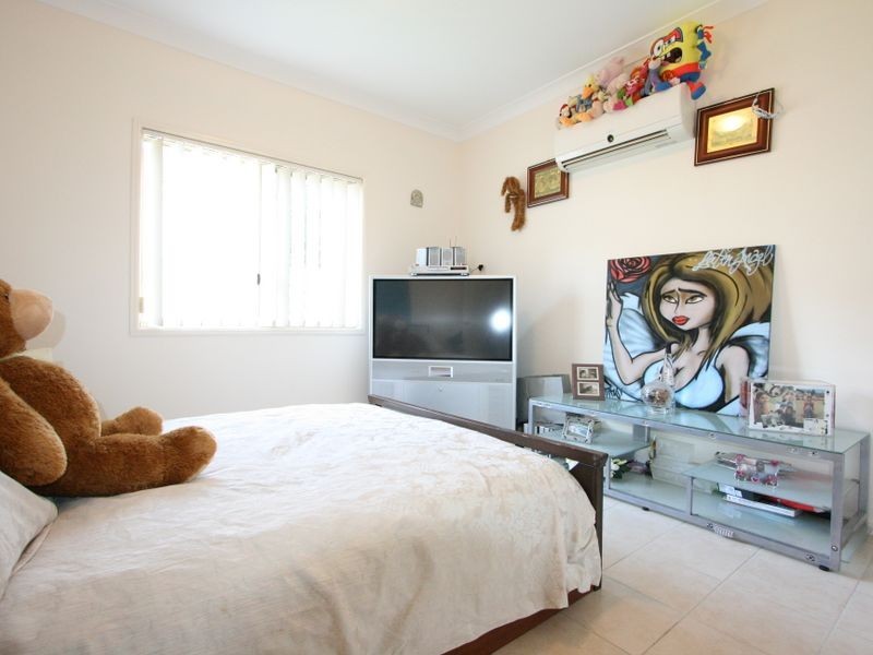 18 Balmoral Place, Forest Lake QLD 4078