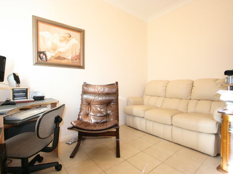 18 Balmoral Place, Forest Lake QLD 4078