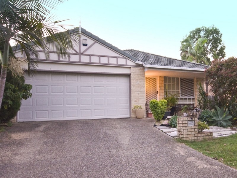 37 Scarlet Place, Forest Lake QLD 4078