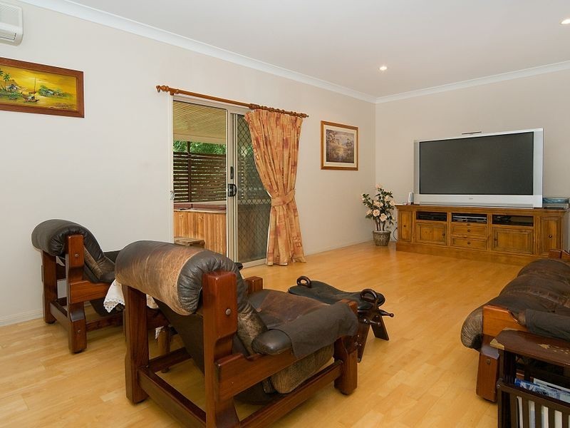 12 Beerwah Place, Forest Lake QLD 4078