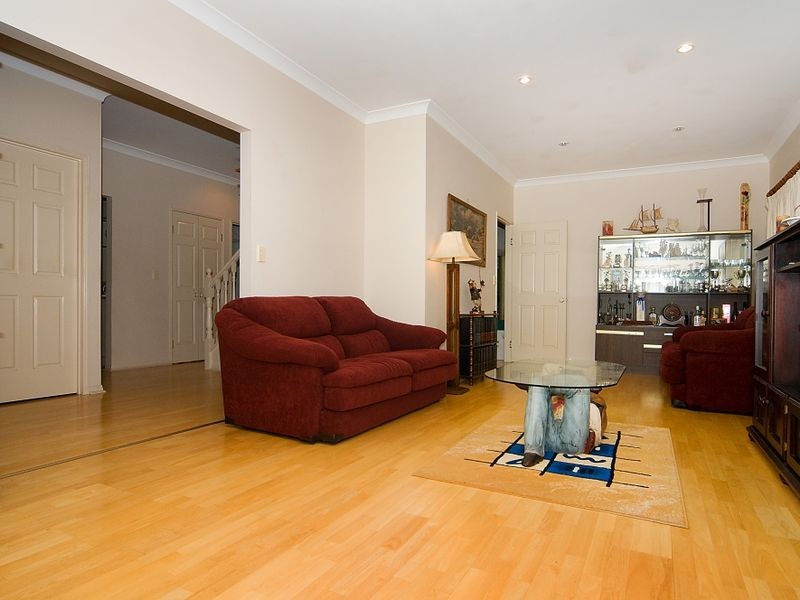 12 Beerwah Place, Forest Lake QLD 4078