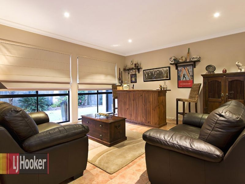 1 Camberwell Place, Forest Lake QLD 4078