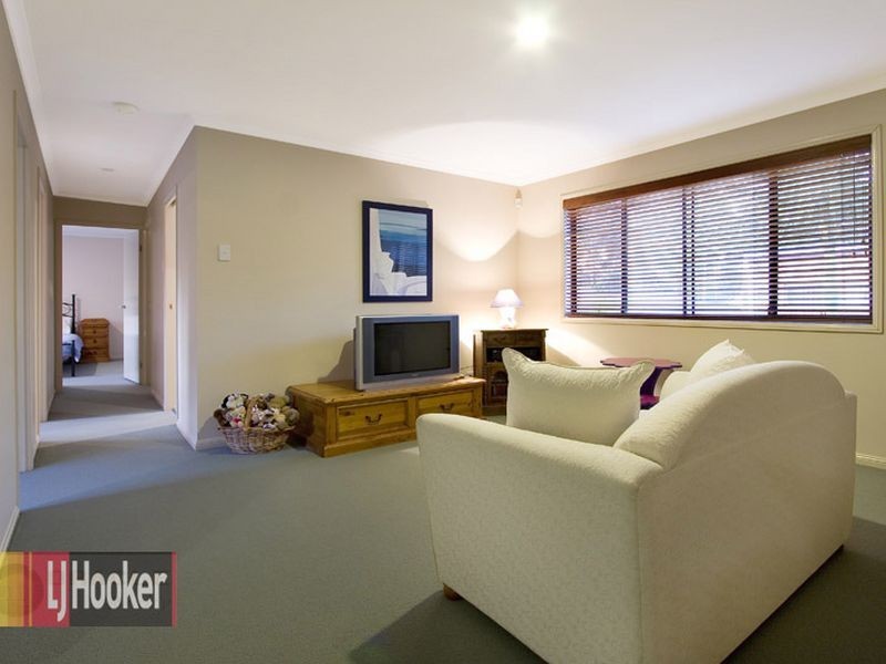 1 Camberwell Place, Forest Lake QLD 4078