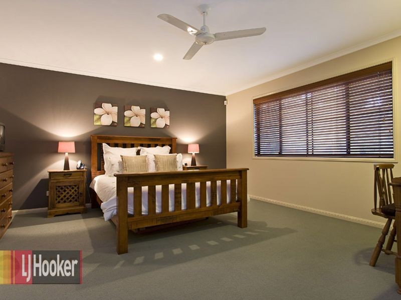 1 Camberwell Place, Forest Lake QLD 4078