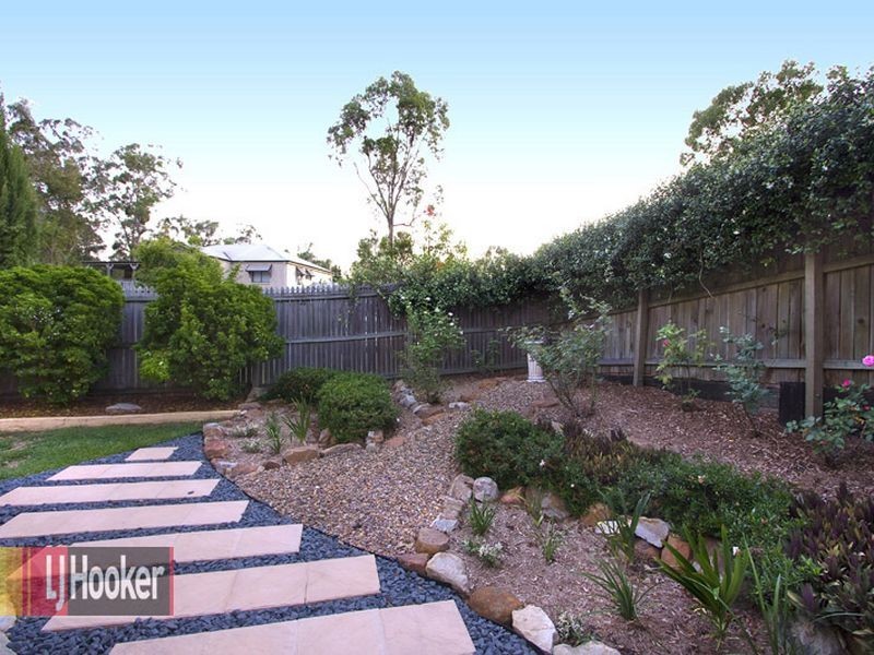 1 Camberwell Place, Forest Lake QLD 4078