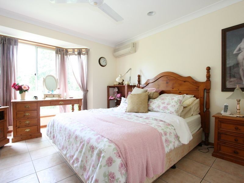 5 Baxter Crescent, Forest Lake QLD 4078