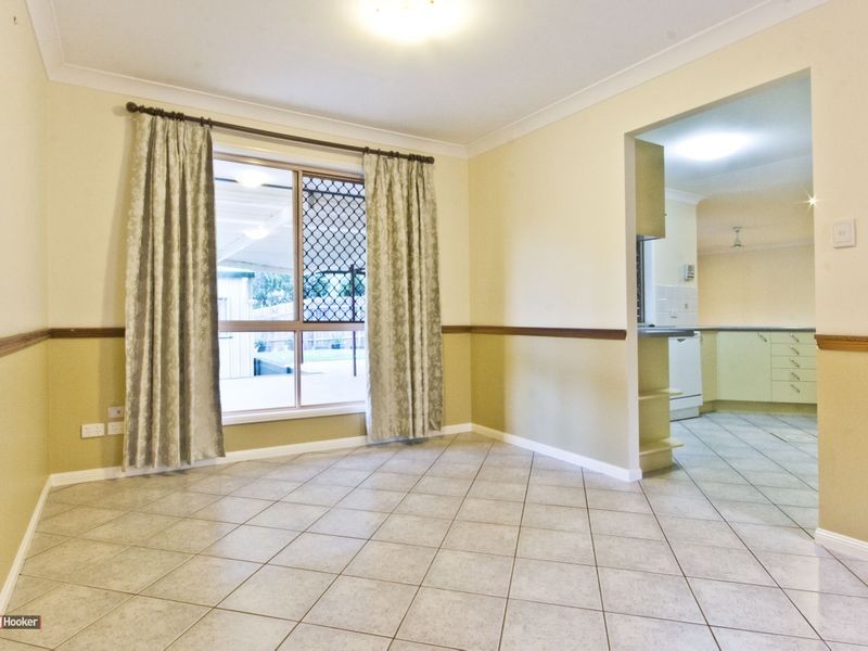 5 Scarlet Place, Forest Lake QLD 4078