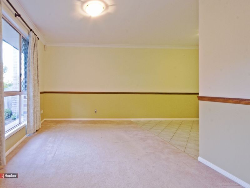 5 Scarlet Place, Forest Lake QLD 4078