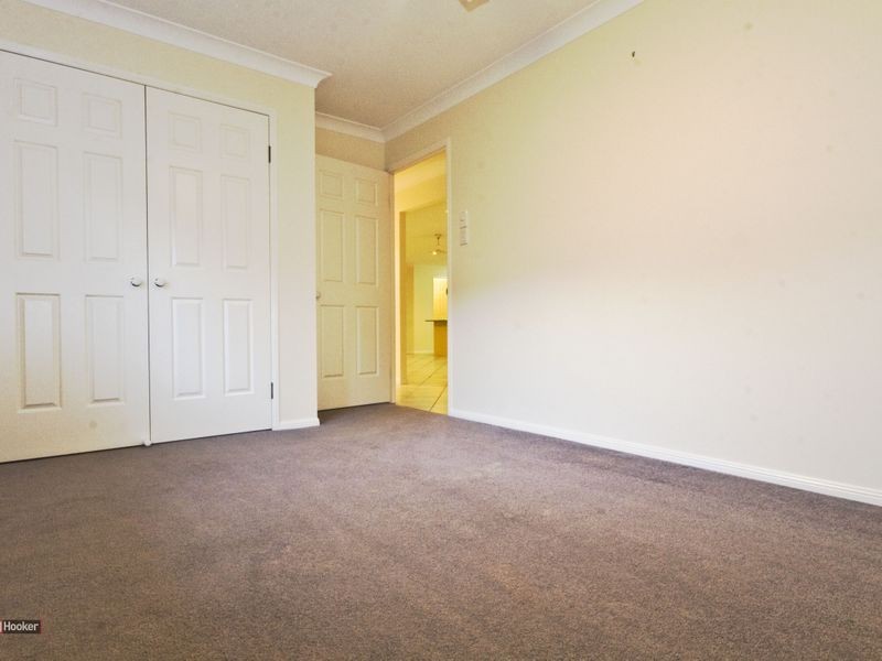 5 Scarlet Place, Forest Lake QLD 4078