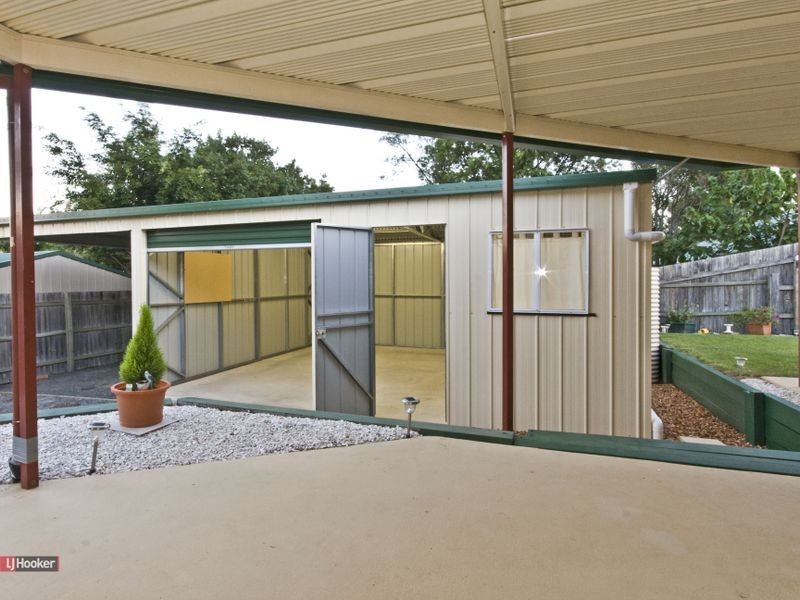 5 Scarlet Place, Forest Lake QLD 4078