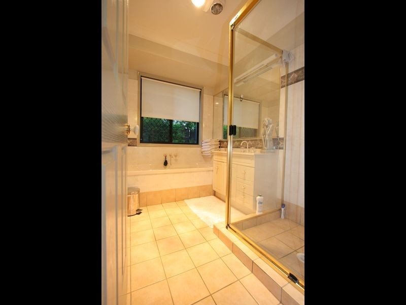 1 Brooklands Circuit, Forest Lake QLD 4078