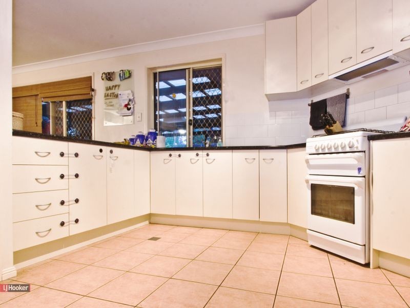 15 Cassowary Street, Doolandella QLD 4077