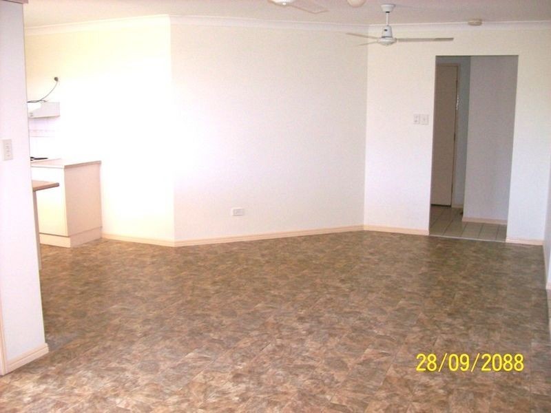 3 Glider Close, Doolandella QLD 4077